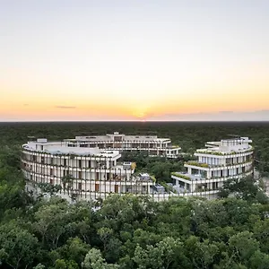 https://mistiq-temple-luxury-apartments.tulum-hotels.net